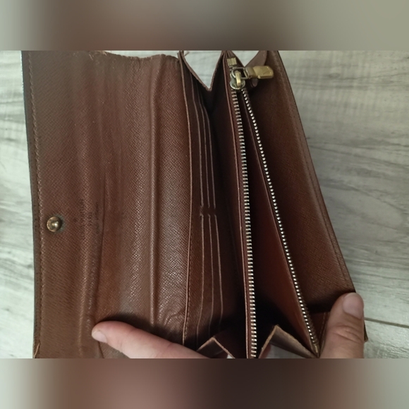 Louis Vuitton Long Wallet - Picture 5 of 12